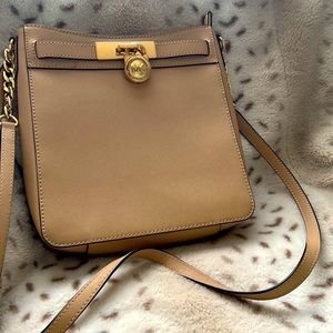 Michael Kors Jet set Travel Large Crossbody Bag